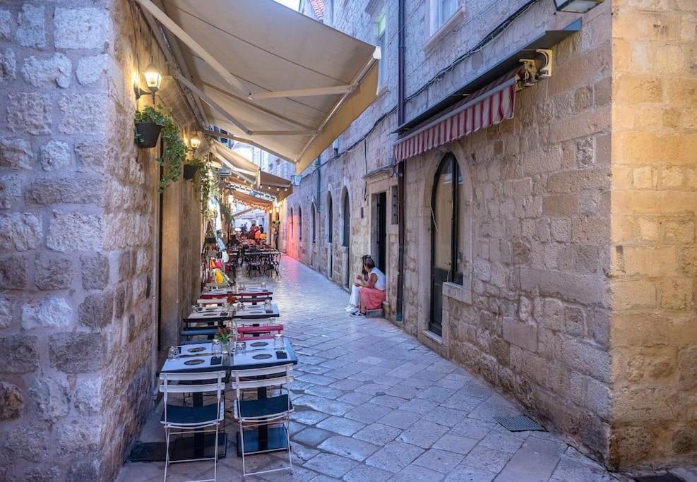 Flora-Heartbeat Old City Three Bedrooms Apartment Dubrovnik Exterior foto