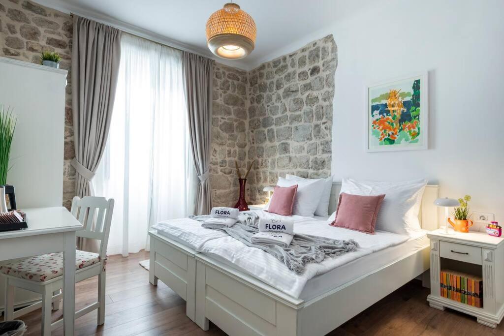 Flora-Heartbeat Old City Three Bedrooms Apartment Dubrovnik Exterior foto