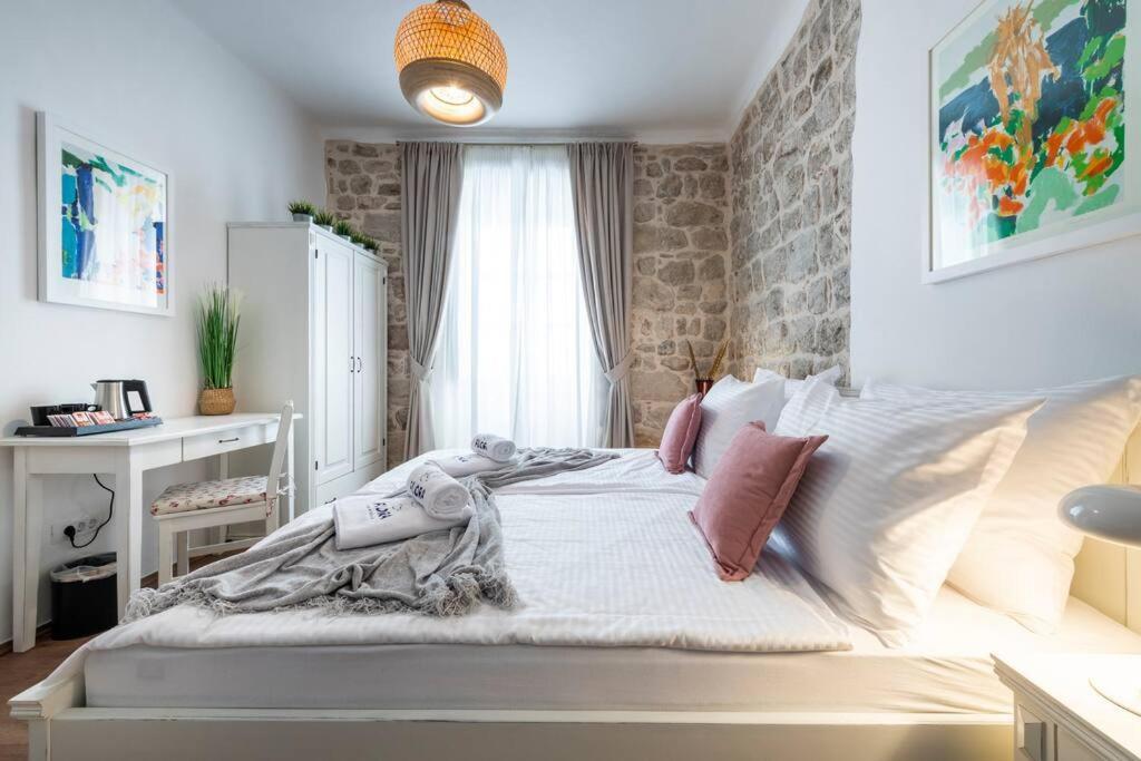 Flora-Heartbeat Old City Three Bedrooms Apartment Dubrovnik Exterior foto